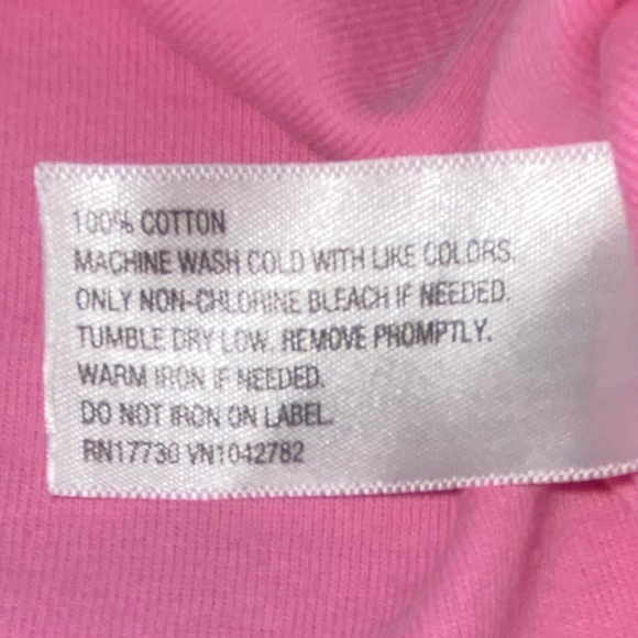 Merona Bright Pink V Neck Short Sleeve T-Shirt Size Medium - Picture 3 of 4